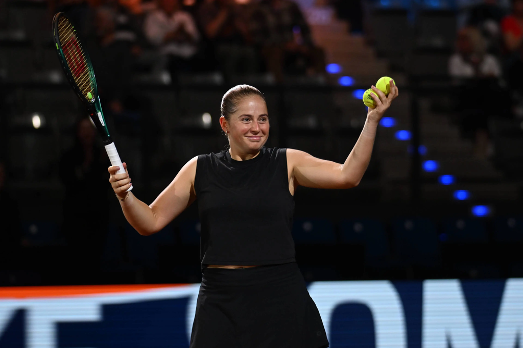Jelena Ostapenko Early Life and Education